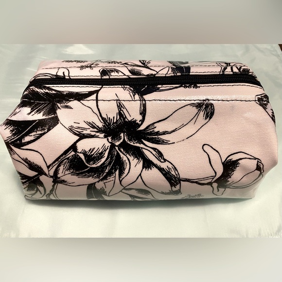 WHBM White and Black Cosmetic Bag - Picture 3 of 12